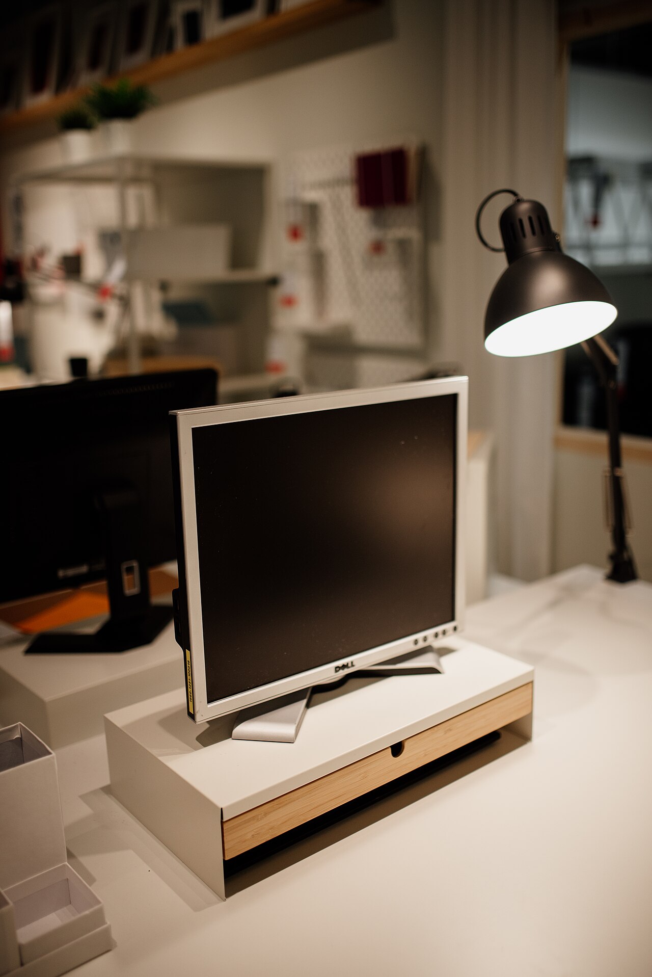Desk monitor showing several order-flow panels arranged side by side