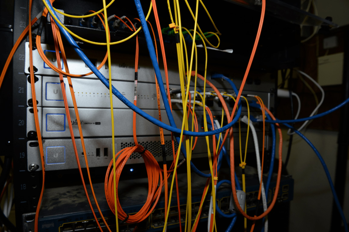 Network cabling patch panel